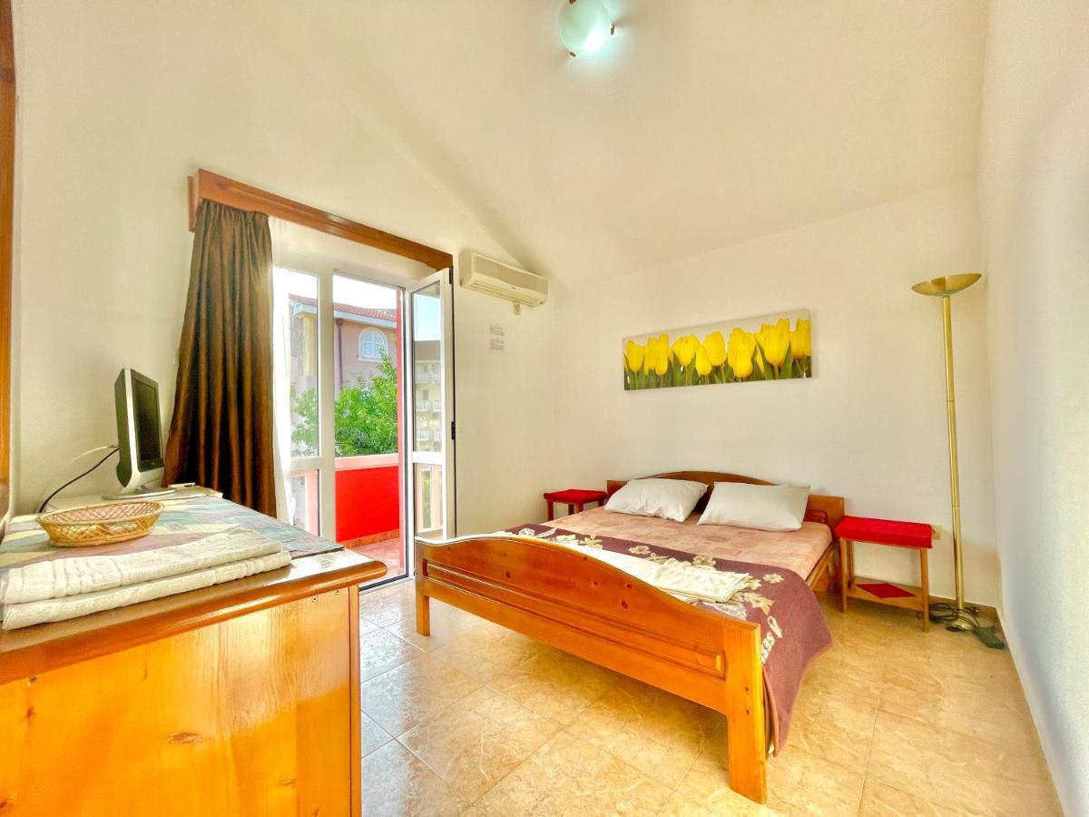 Vila L Budva Hotel Eksteriør billede