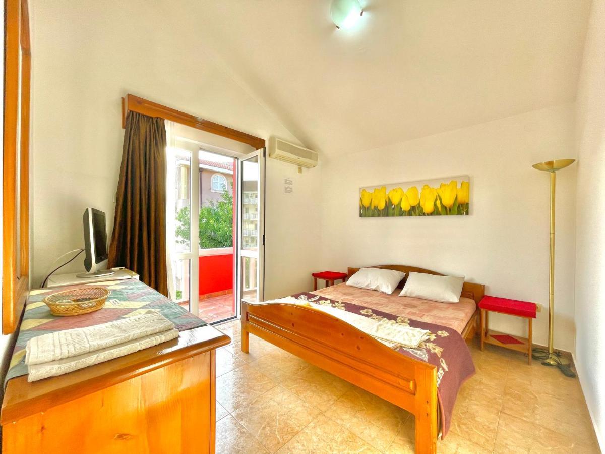 Vila L Budva Hotel Eksteriør billede