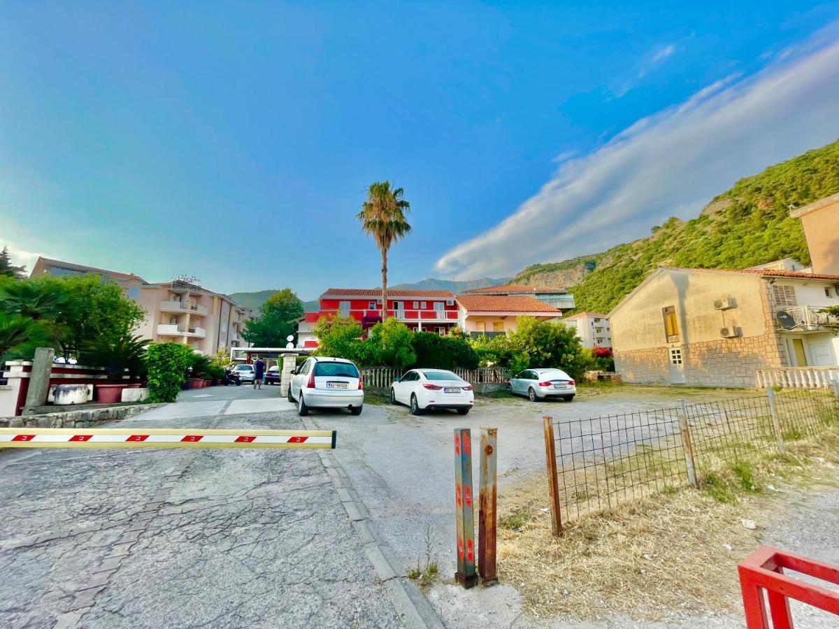 Vila L Budva Hotel Eksteriør billede