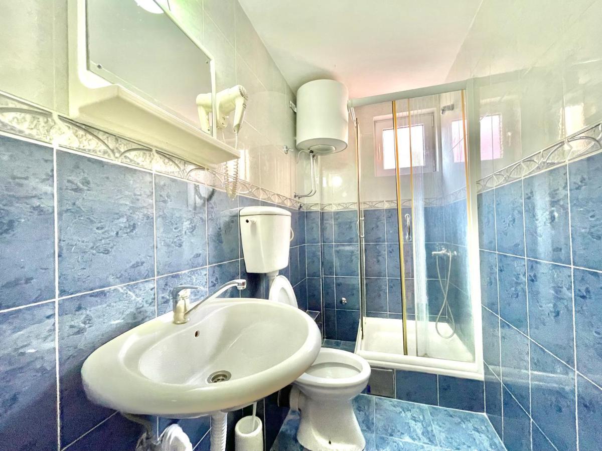 Vila L Budva Hotel Eksteriør billede