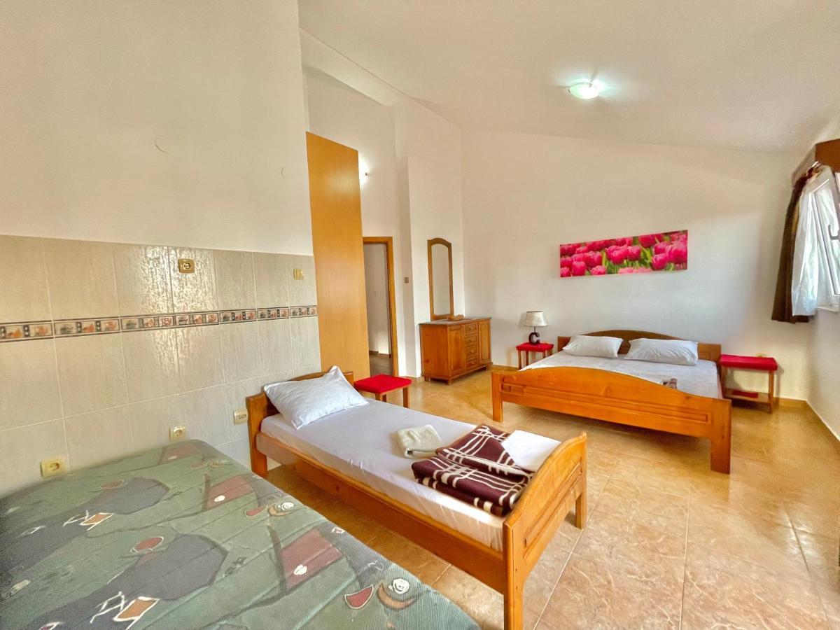 Vila L Budva Hotel Eksteriør billede