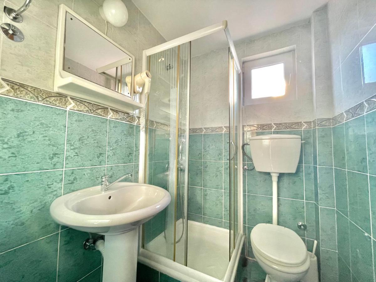 Vila L Budva Hotel Eksteriør billede