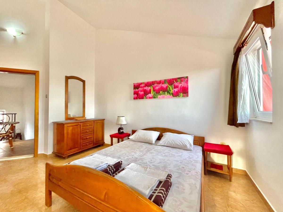 Vila L Budva Hotel Eksteriør billede