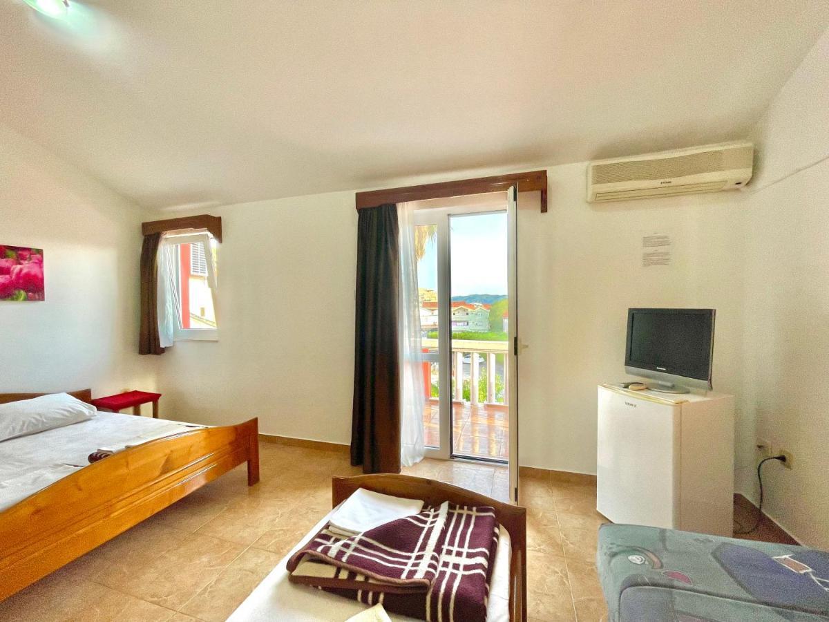 Vila L Budva Hotel Eksteriør billede