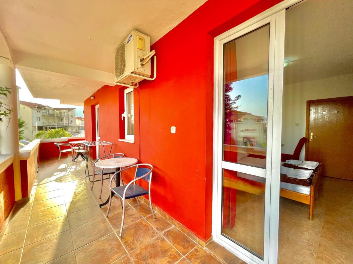 Vila L Budva Hotel Eksteriør billede