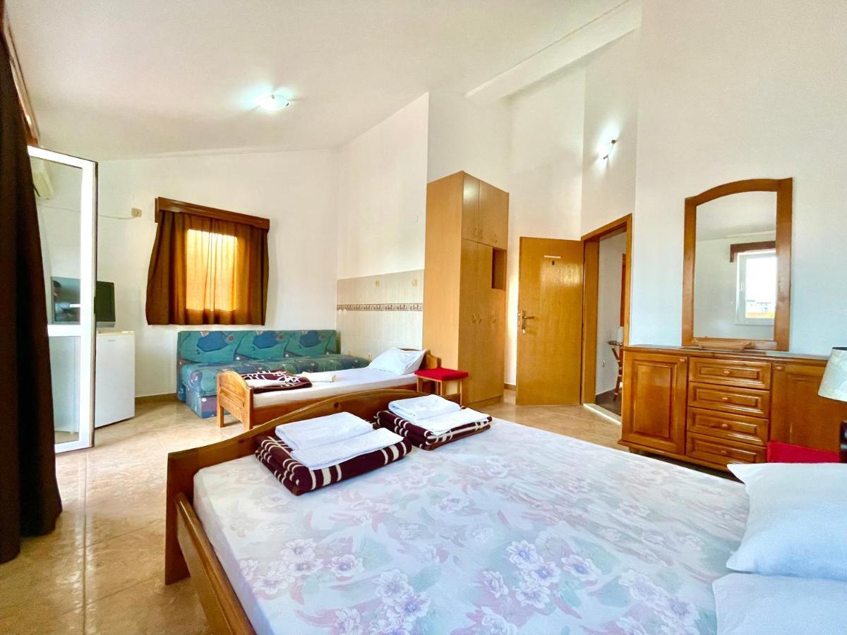 Vila L Budva Hotel Eksteriør billede