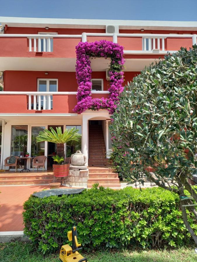 Vila L Budva Hotel Værelse billede